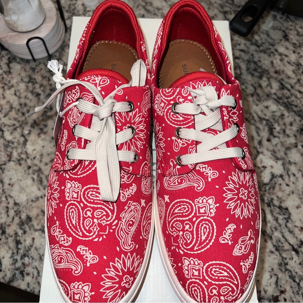 New Sun + Stone Mens Kiva Lace-Up Core Sneakers
